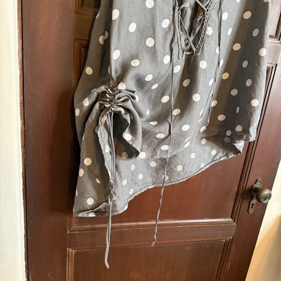TALIA BENSON | Gray Polka Dot Linen Asymmetrical Lace up Neckline Tank | Medium - Picture 5 of 9